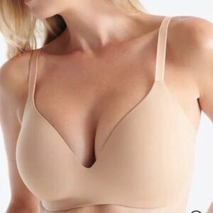 Knix Wingwoman Contour Bra Sz 6 in Warm Sand